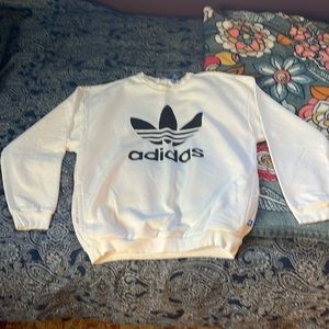 Adidas white sweatshirt with pockets size extra small women’s